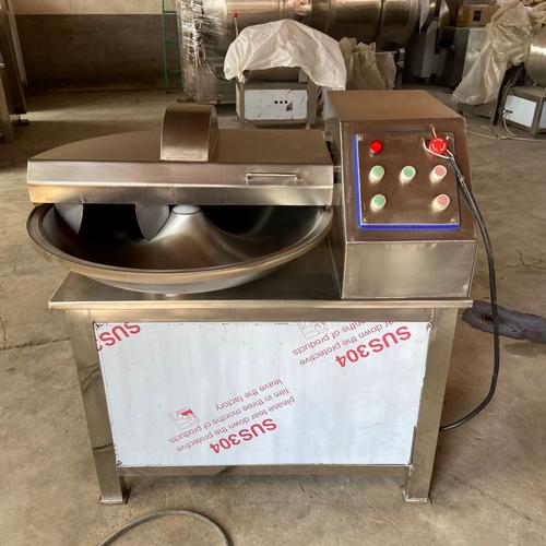 鱼糜制作速度大比拼：机器快如闪电，还是人工更胜一筹？