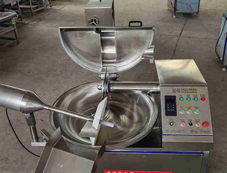 为什么说斩拌机是肉制品工业中不可缺少的一台机器呢？